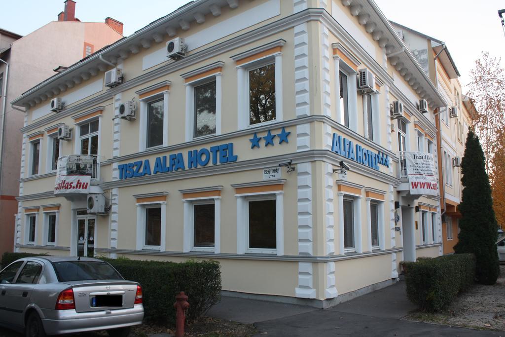 Tisza Alfa Hotel Szeged Ngoại thất bức ảnh